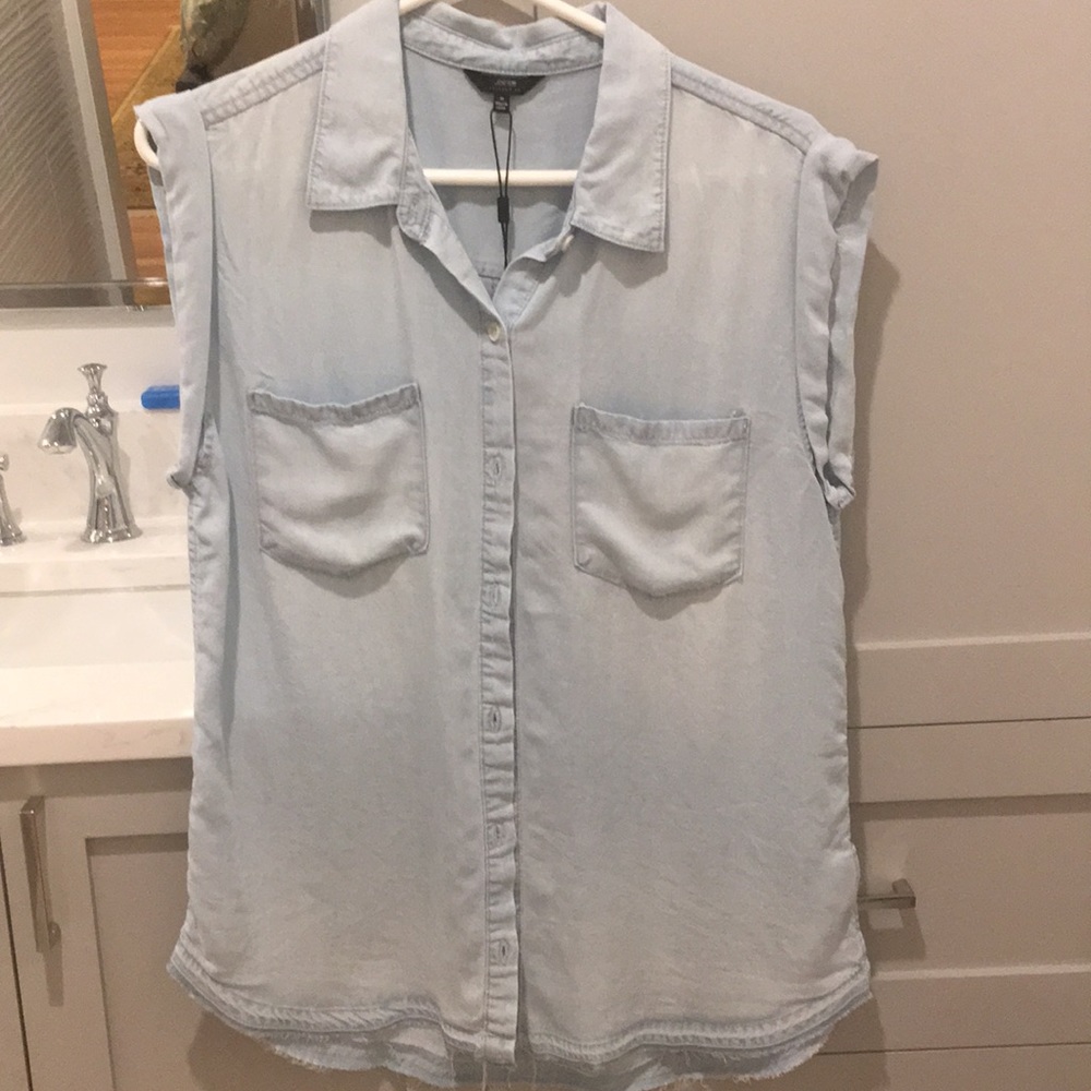 Joe’s Jeans sleeveless chambray shirt